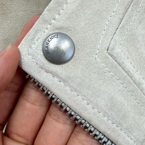 Blank NYC Beige Tan Suede Moto Biker Jacket Belted  Zip Front Silver Hardware S - Picture 11 of 16